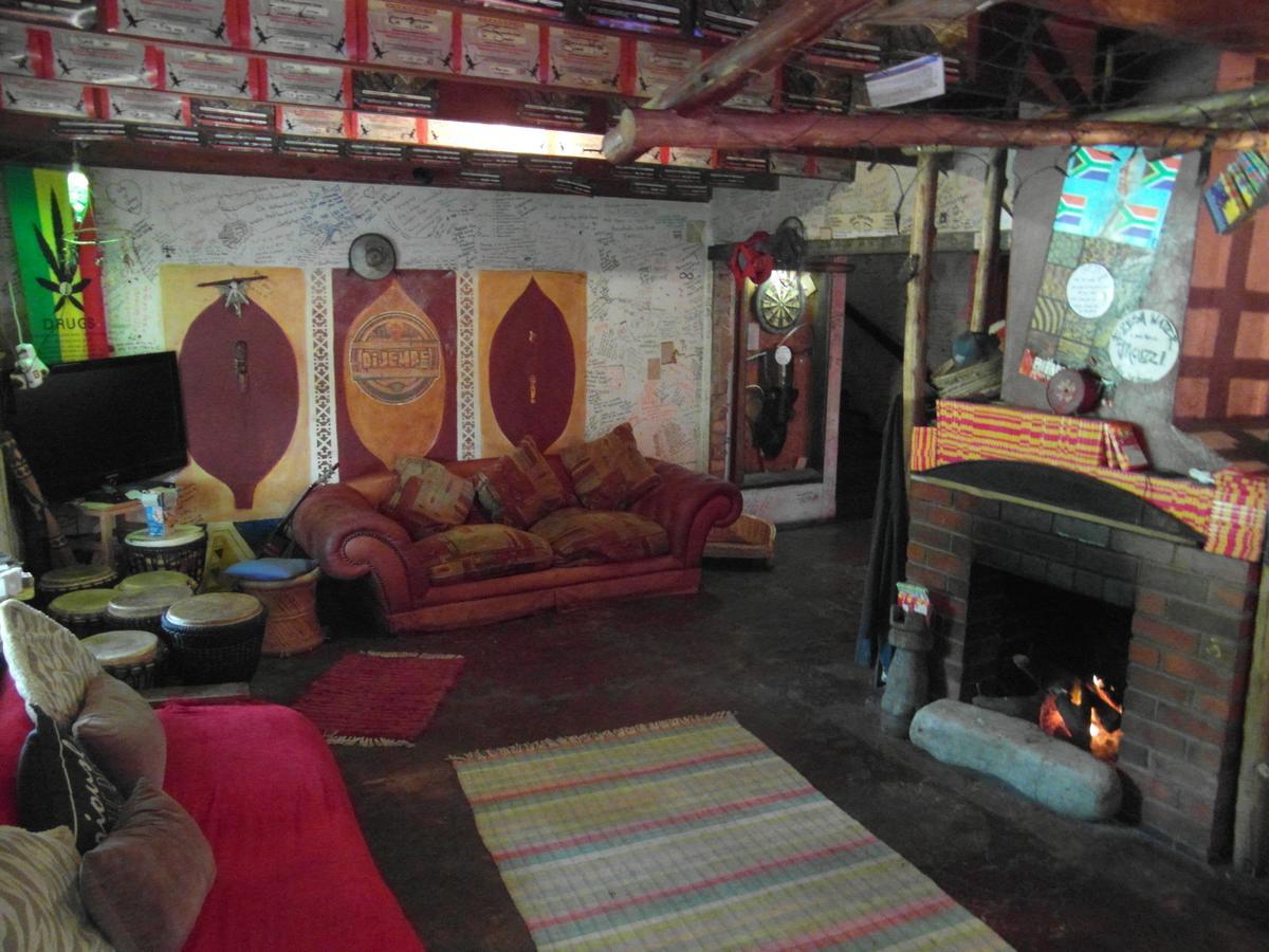 Dijembe Backpackers Lodge Stormsrivier Zewnętrze zdjęcie
